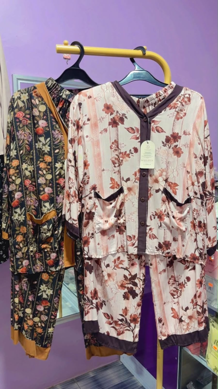 Koleksi daster motif floral warna lembut di NL Collection